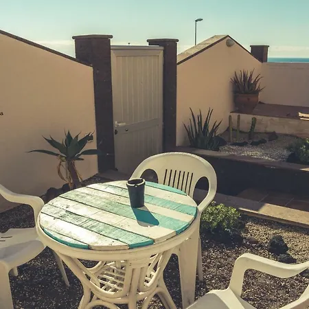 Vandrarhem Aloe Vera Shared House *