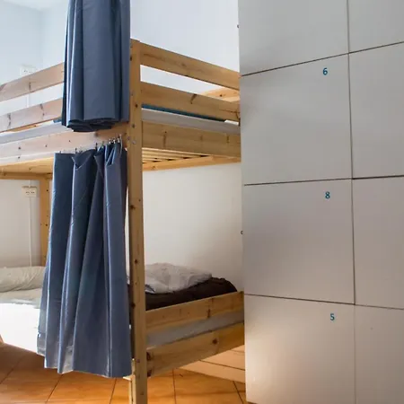 Aloe Vera Shared House אל מדאנו
