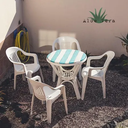 Aloe Vera Shared House * 엘메다노