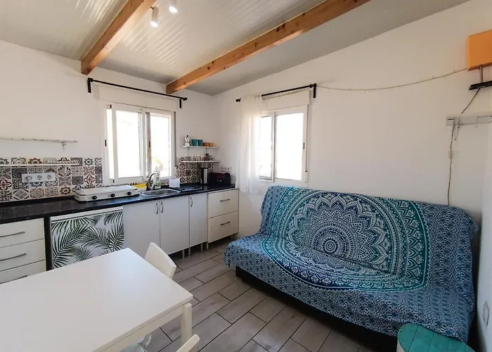 Хостел Aloe Vera Shared House
