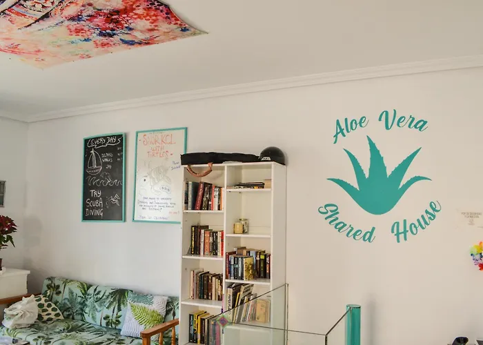 Хостел Aloe Vera Shared House *