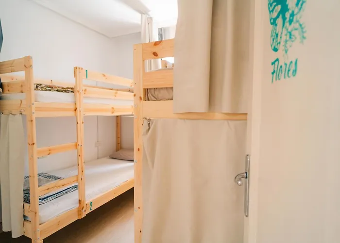 Хостел Aloe Vera Shared House *